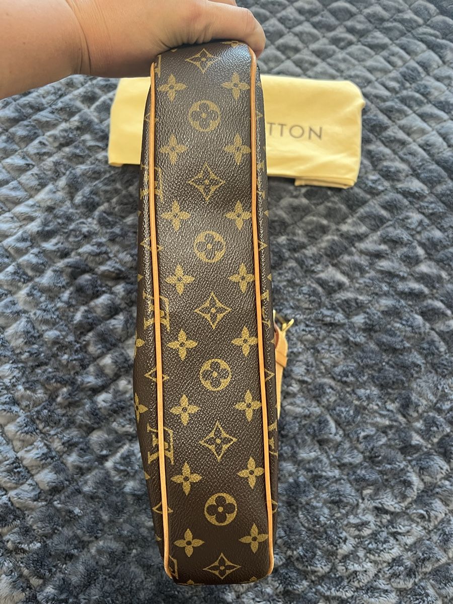 Louis Vuitton Taschen für Damen: Louis Vuitton Gallirea – Gebraucht aus Ramlinsburg von Jessi1988 2