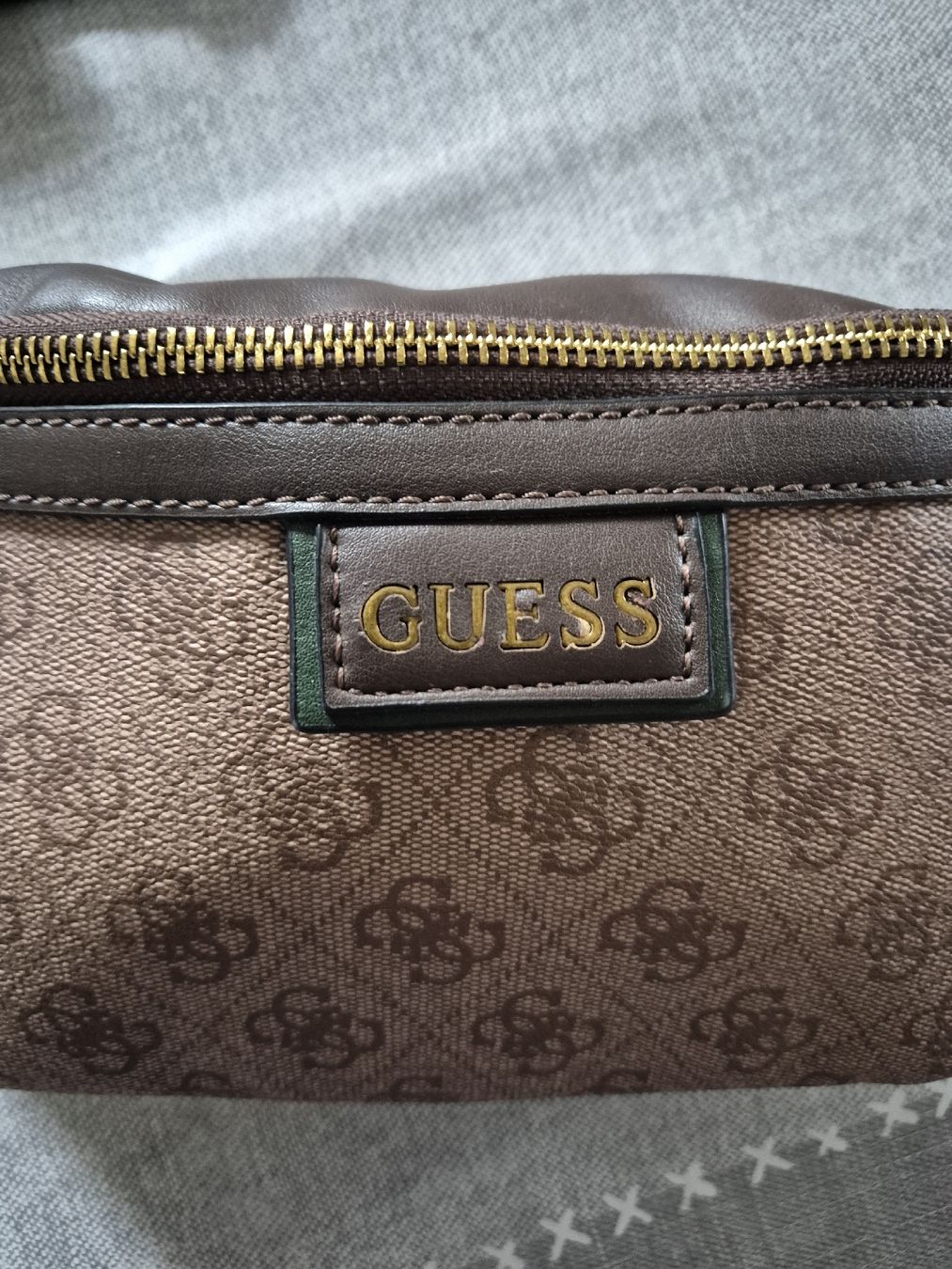 Guess Borse: GUESS Bauchtasche – Usato da Schaffhausen venduto da monikaD010203 1