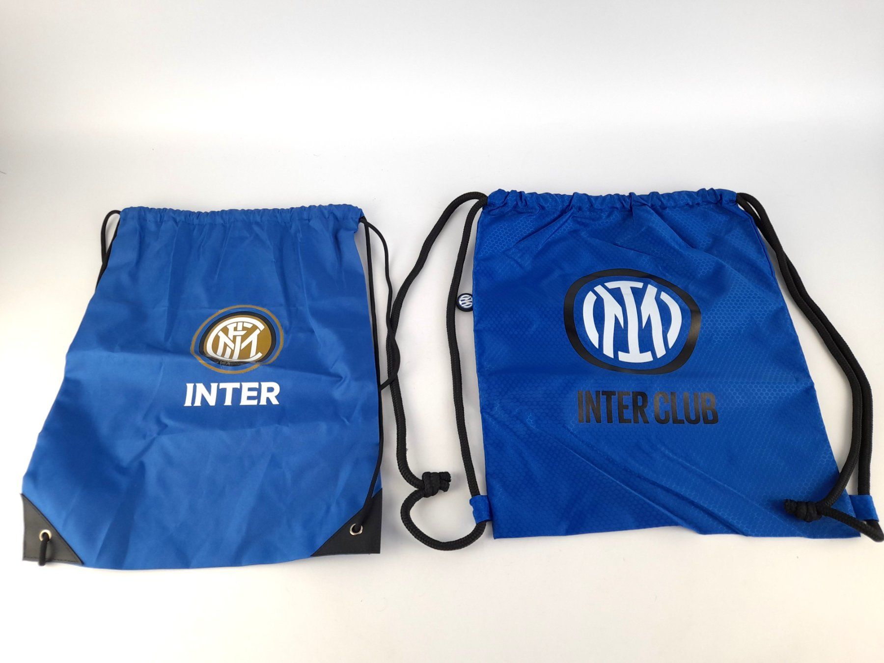 Plaquettes & Badges: FC INTER Set + Champions League Pin – D'occasion à Liebefeld par Restwert_Liebefeld 3
