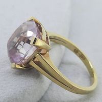 Edler Goldring mit wunderschönem Kunzit Edelstein