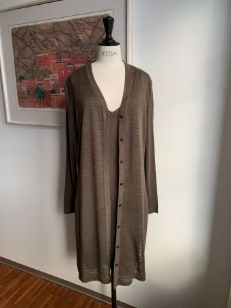 AKRIS: Exklusives Leinen-Kleid + langer Cardigan, 38
