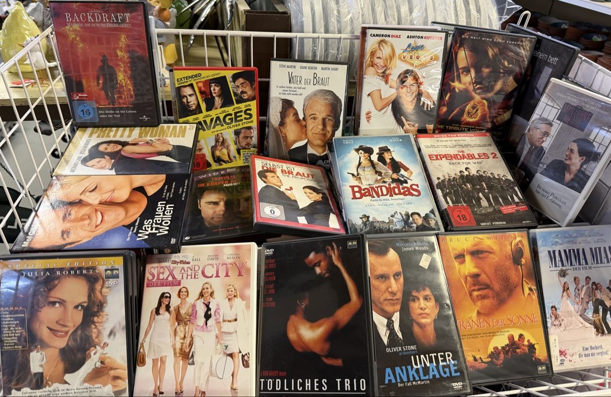 Tutti i DVDs: DVD-Sammlung: 100 Stk. – Usato da Interlaken venduto da Skandalpreis 4