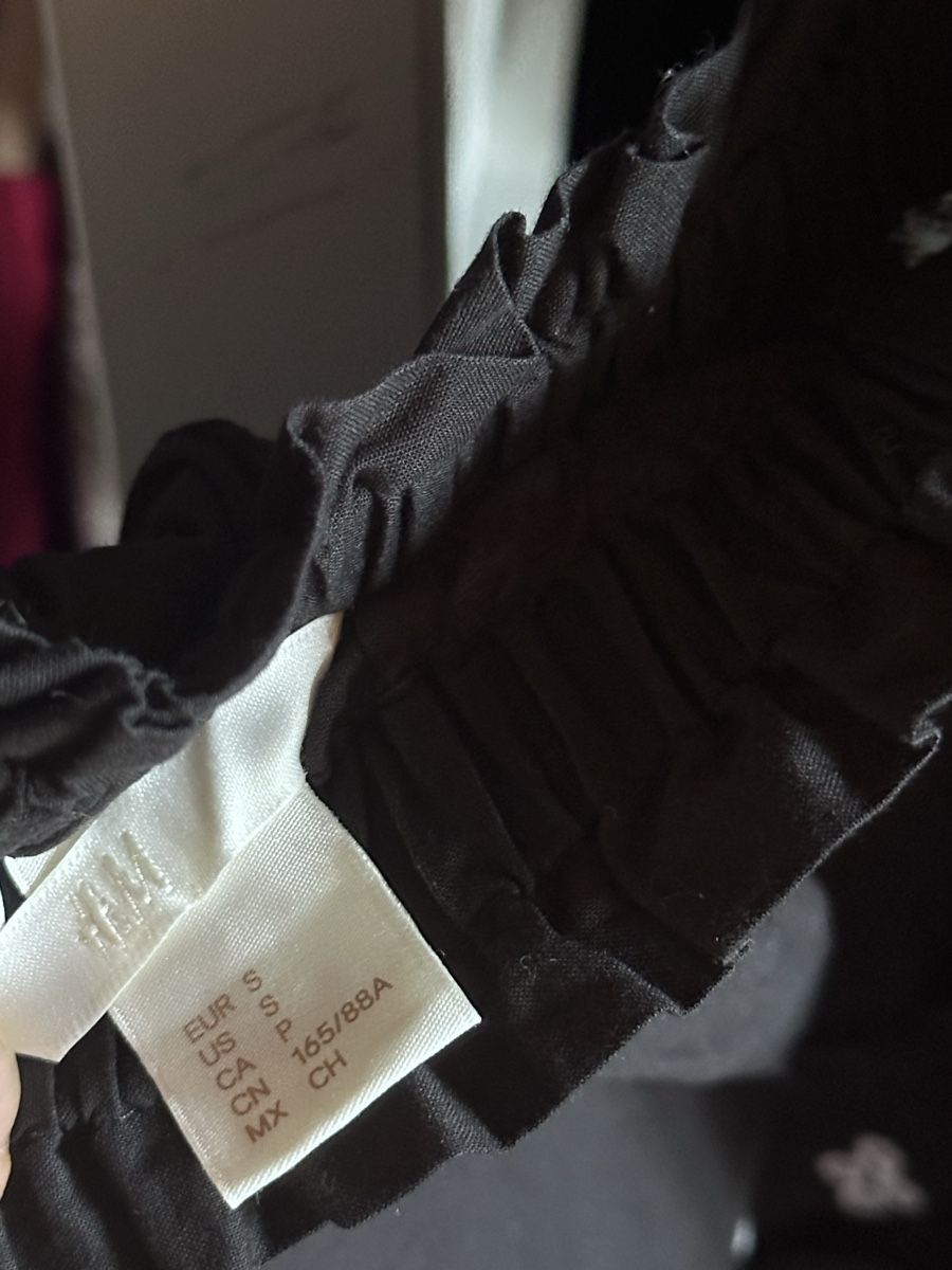 H&M Robes: Kleid Gr. S, schwarz H&M – D'occasion à Münsingen par Secondhand89 1