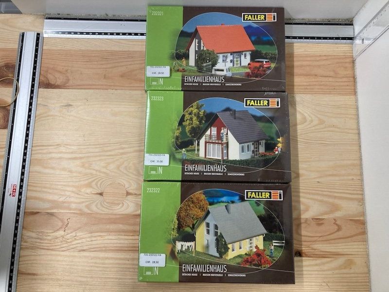 Faller N 3er Set aus Einfamilienhäusern (Neu und originalverpackt) in ...