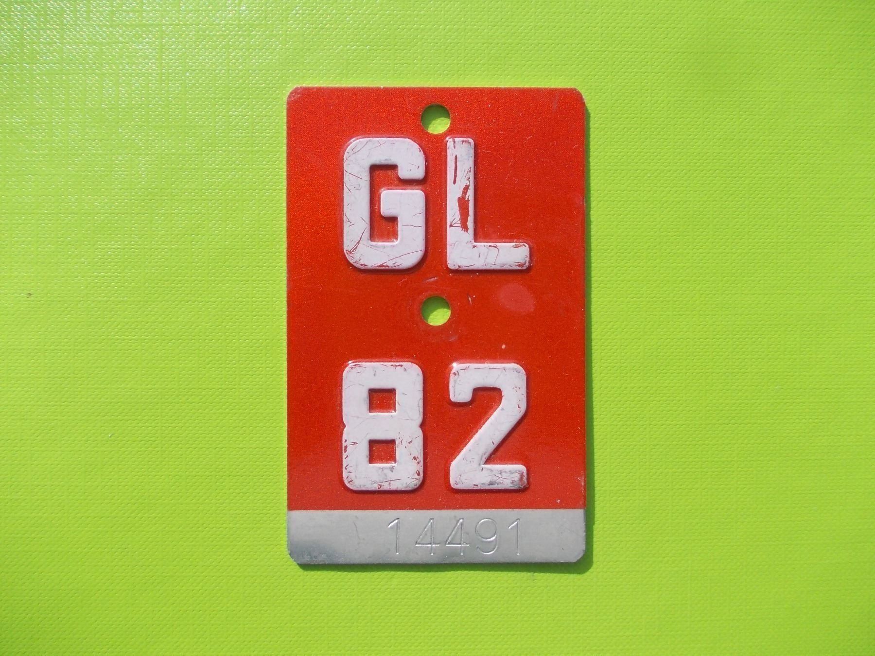 Insegne: Velonummer / Fahrradnummer GL 82 – Usato da Gsteigwiler venduto da HORMIGA21