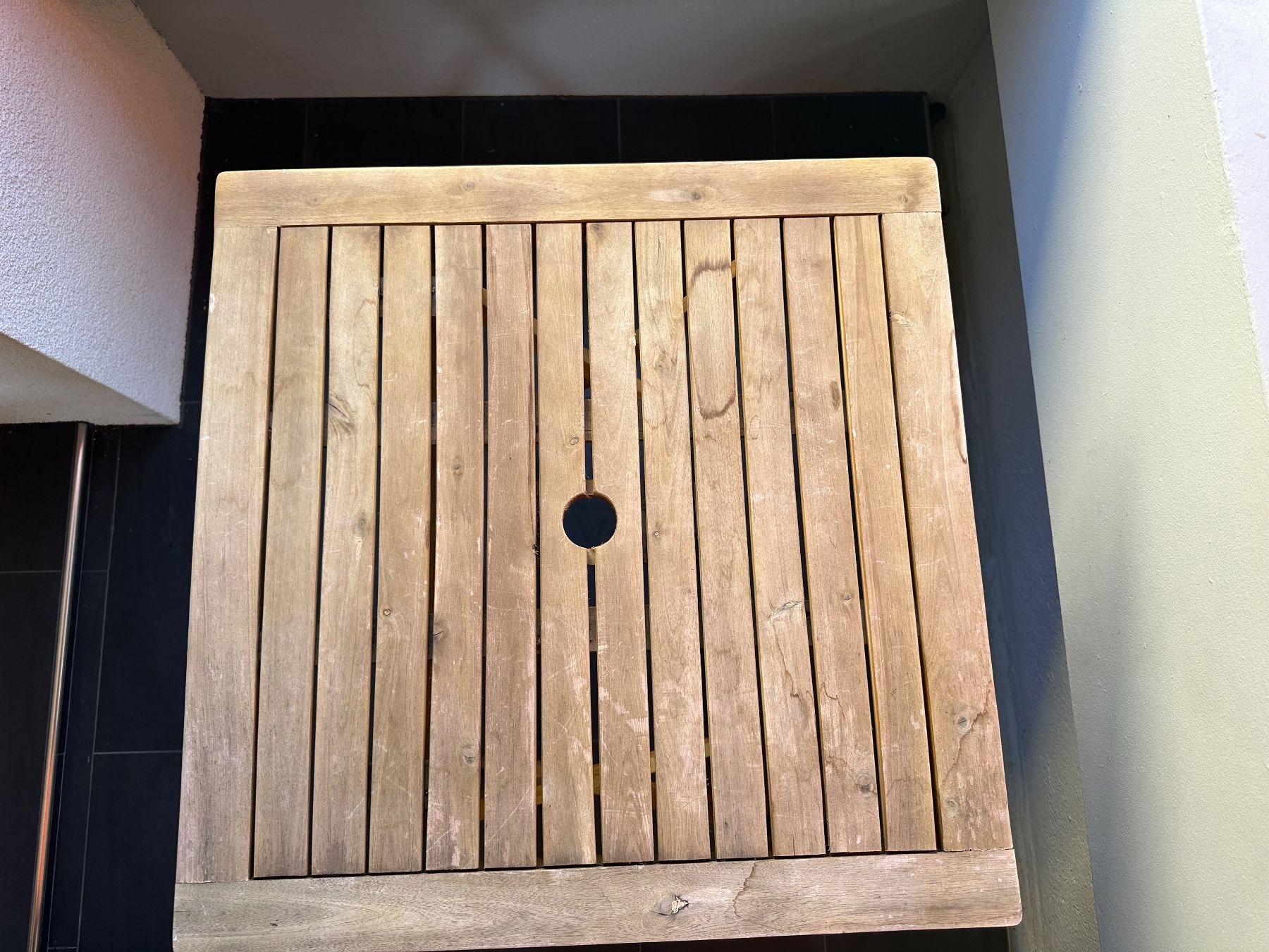 Tables: Lovely foldable outdoor table – D'occasion à Dübendorf par ket_cd6z 2