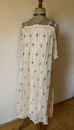 Kleid INTRÖPIA beige bestickt Grösse 36 neu