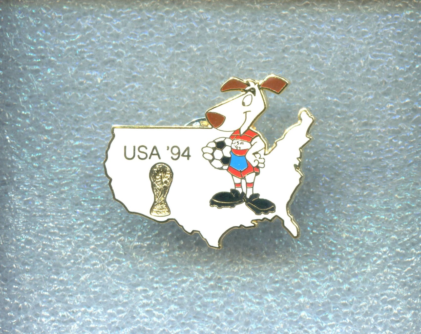Placchette & Badge: FIFA USA '94 – Usato da Winterthur venduto da Sammleroase