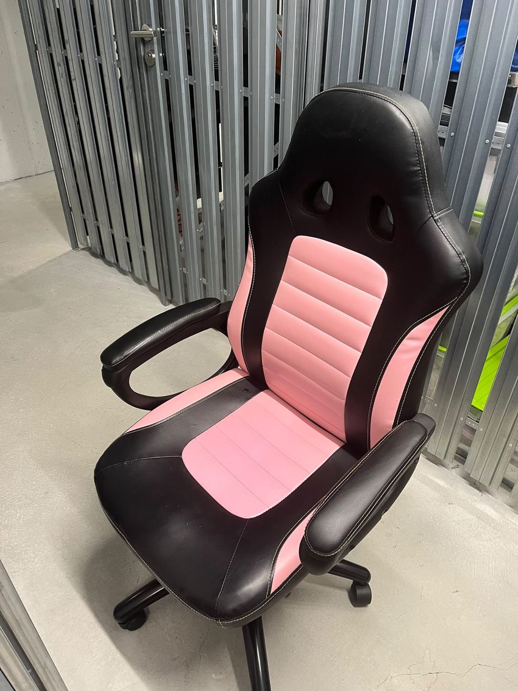 DXRacer Sedie: Gamerstuhl – Usato da Ebikon venduto da JosieB