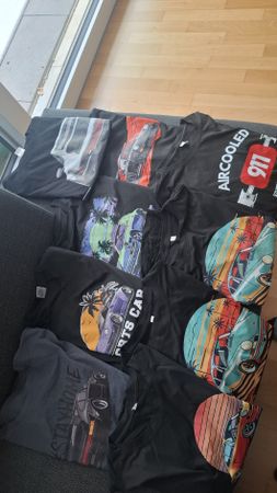 T-Shirts mit Autoaufdruck Porsche divers Grösse M/L