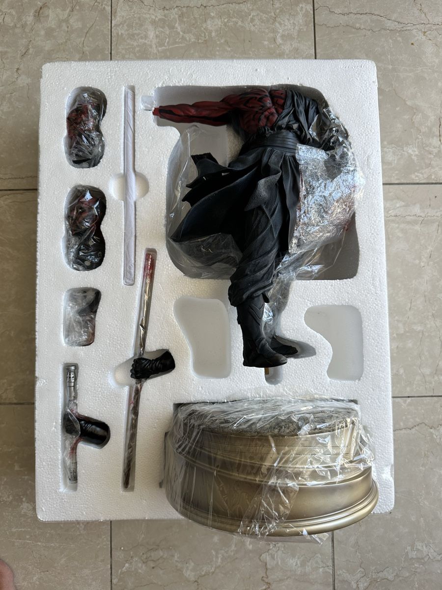 Star Wars Figuren: Darth Maul Disciple statue, new never open – Neu und originalverpackt aus Sion von BricEnBroc 3