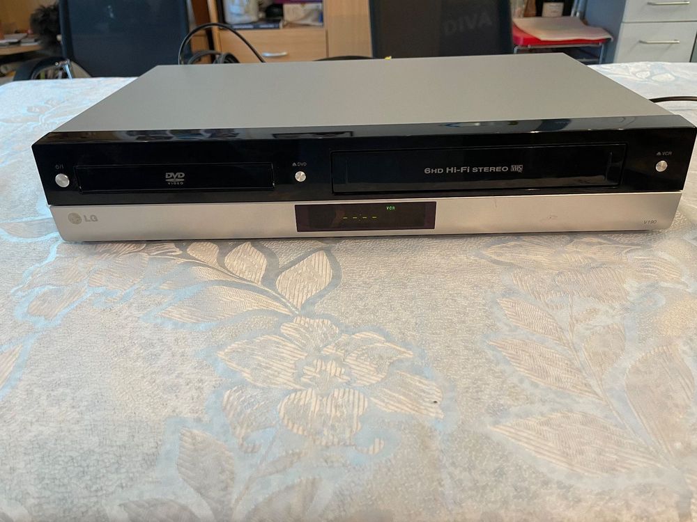 LG V190 DVD/VHS Videorecorder Kaufen auf Ricardo