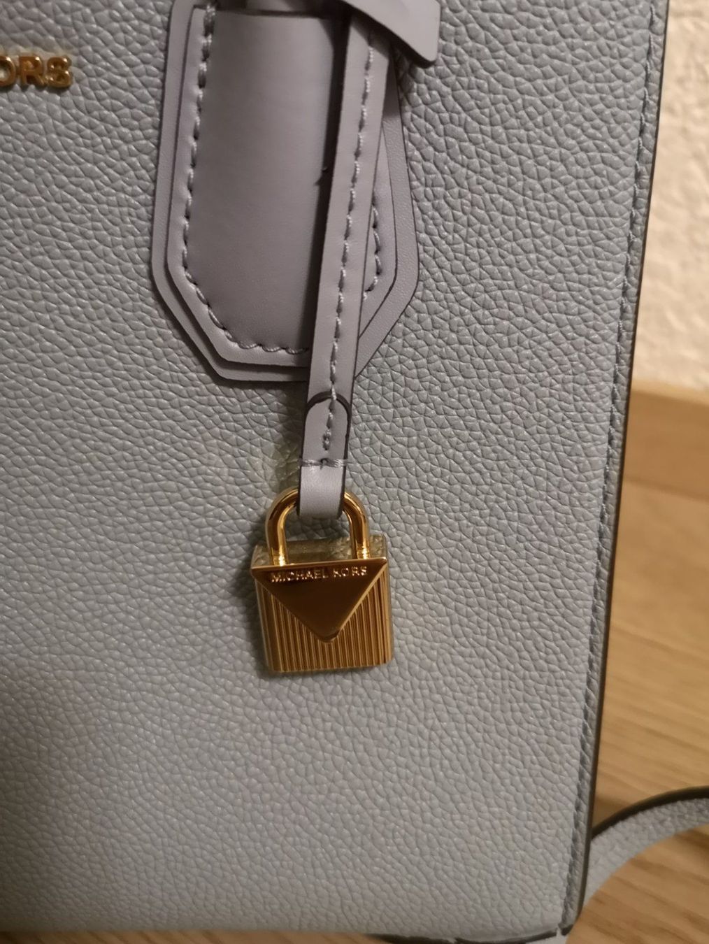 Michael Kors Sacs femmes: Original Michael Kors Tasche hellblau – Neuf (Voir description) à Stein AR par elifi88 3