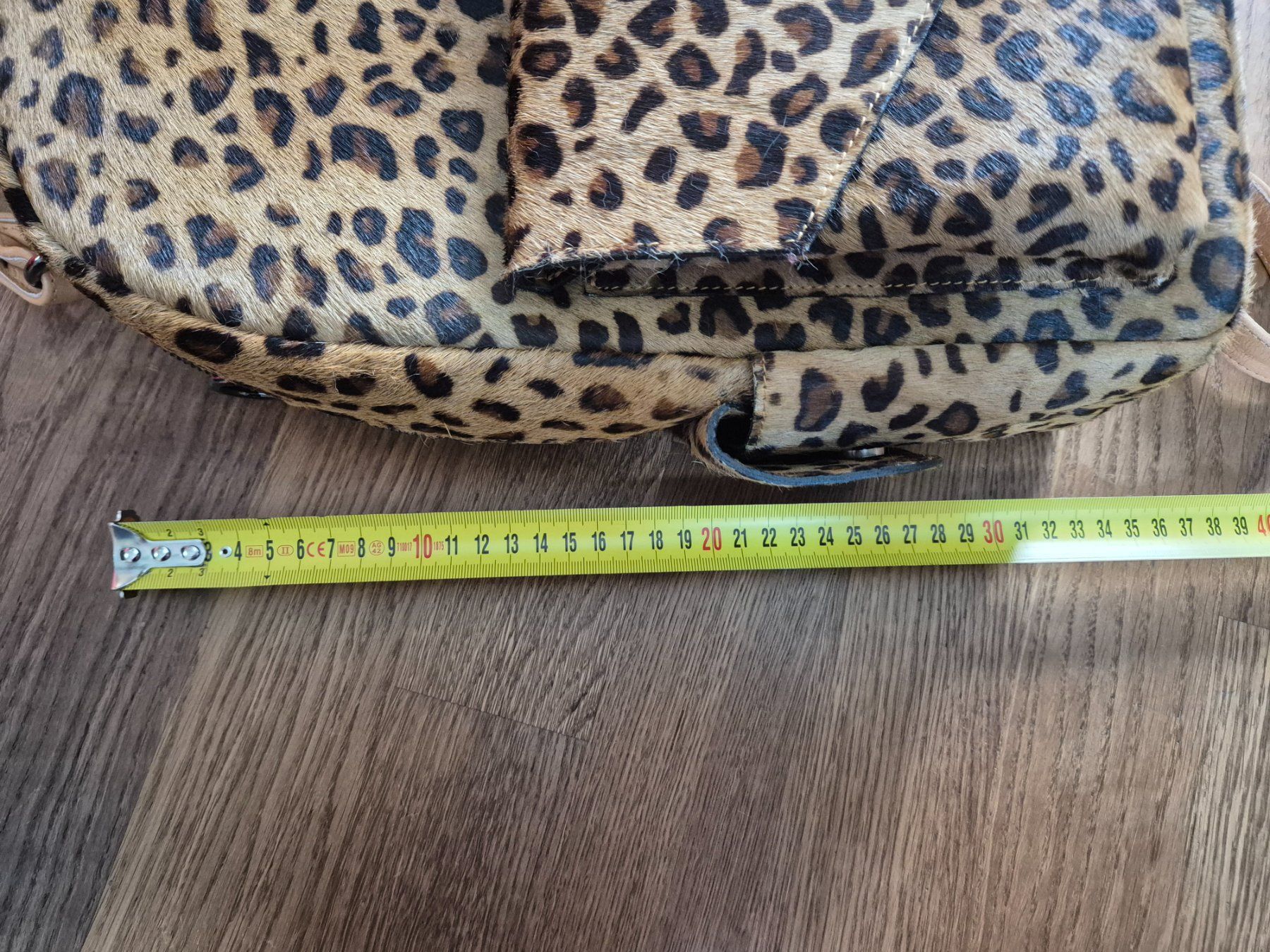 Zaini: Handmade leopard print leather backpack – Usato da Zürich venduto da monadiederich 6