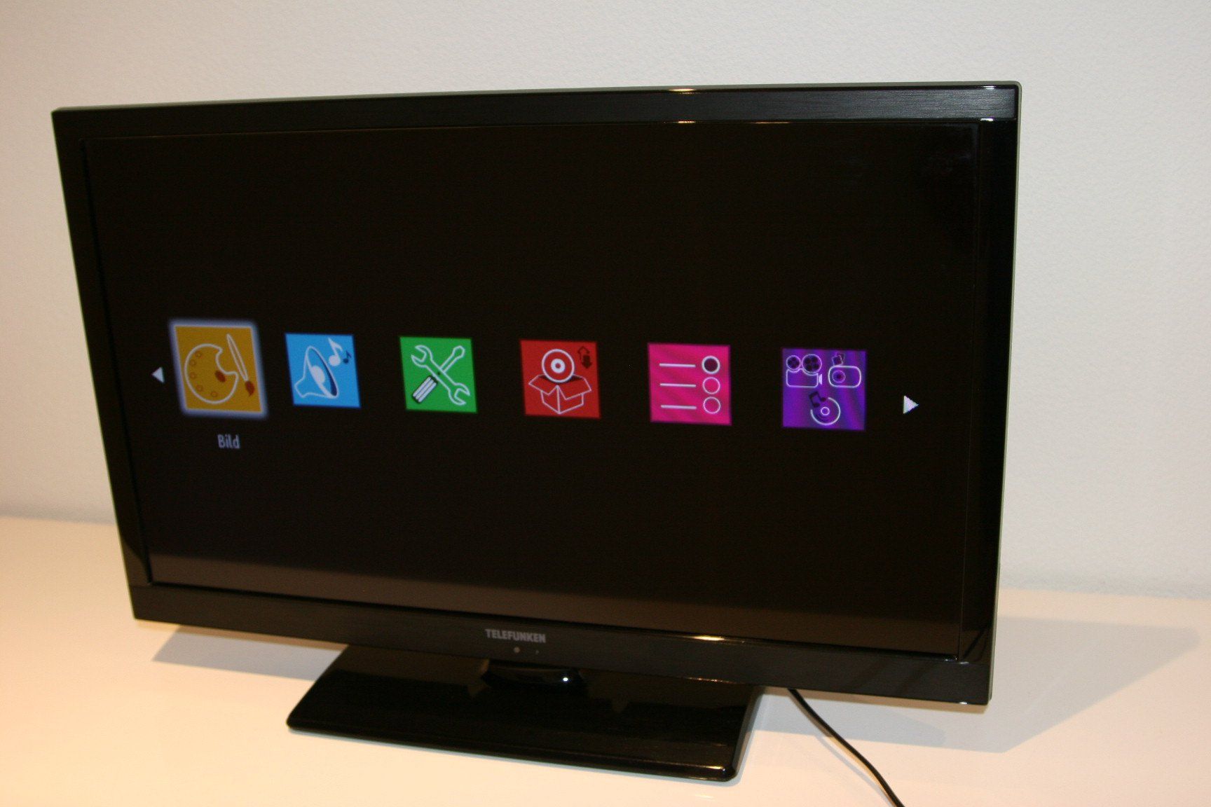 Telefunken Televisori: Telefunken LCD Fernseher 24" mit eingebautem DVD-Player – Usato da Büren an der Aare venduto da Sabinem71 3