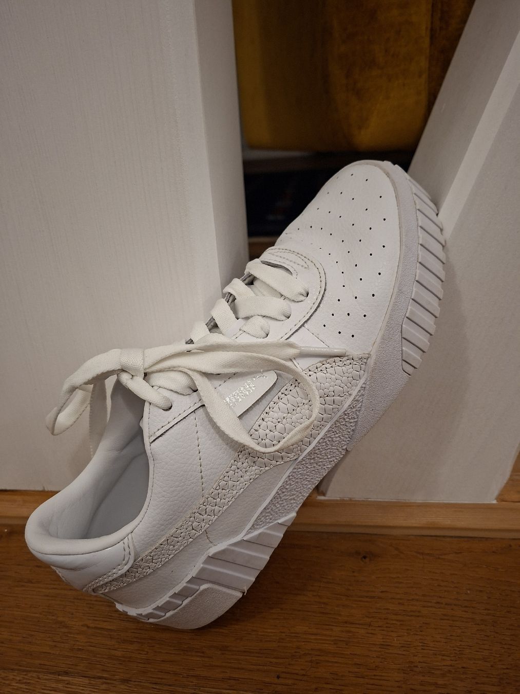 Puma Scarpe da donna: Puma Sneaker, weiss, Grösse 38.5 – Usato da Ebnat-Kappel venduto da Fani49 5