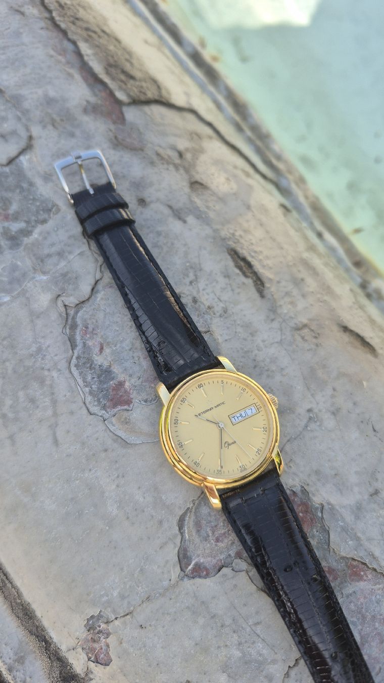 Eterna Orologi: Eterna-Matic Opera vintage calendrier jour-date – Nuovo (secondo la descrizione) da Yvonand venduto da rib_mxj9 3
