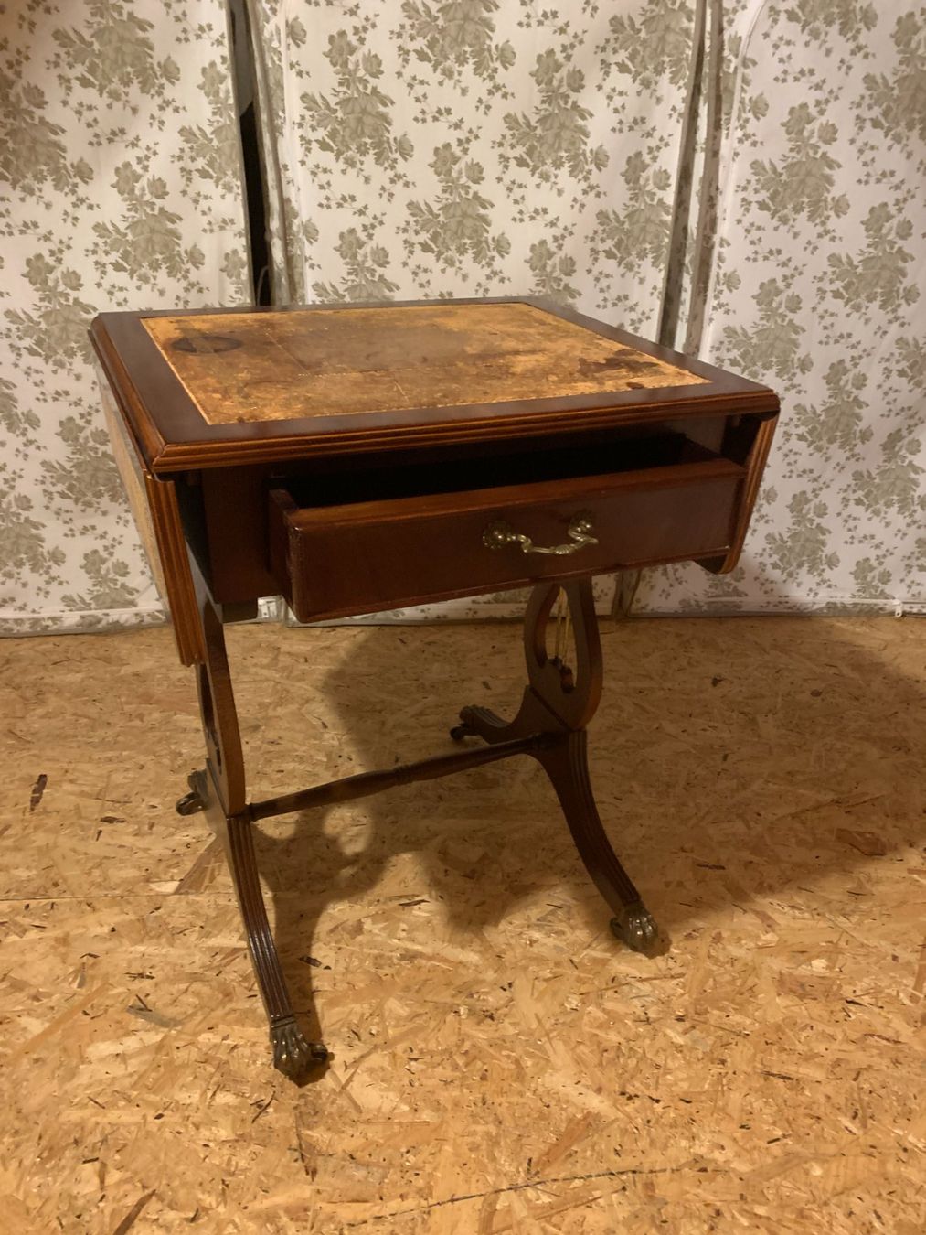 Tavoli: Table d'appoint bois avec tiroir plateau extensible – Usato da Glion venduto da egi_wqj7