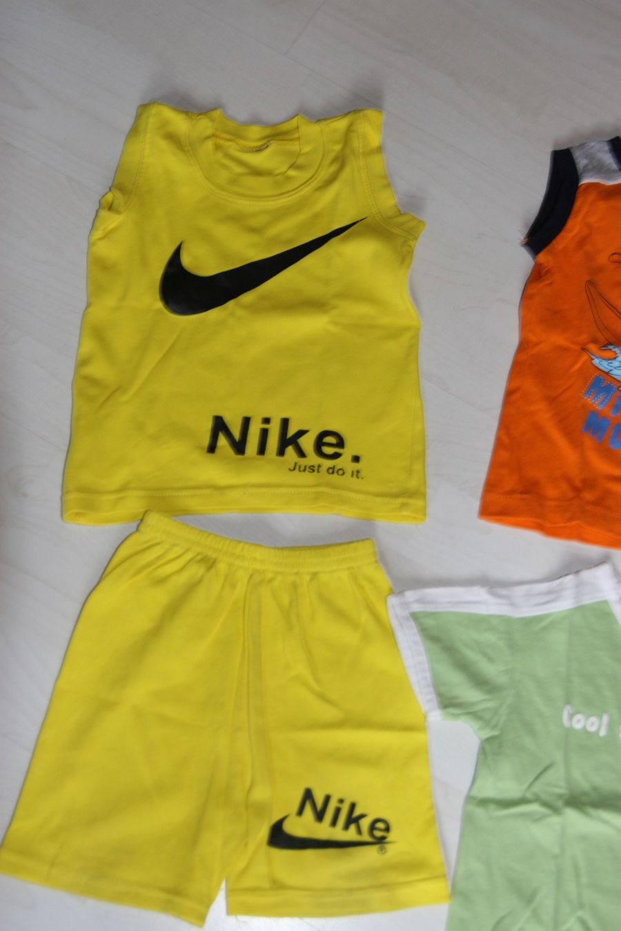 Lotti & Set di vestiti: Kleiderpaket 11 Teile Gr. 80 – Usato da Fislisbach venduto da lorgli 4
