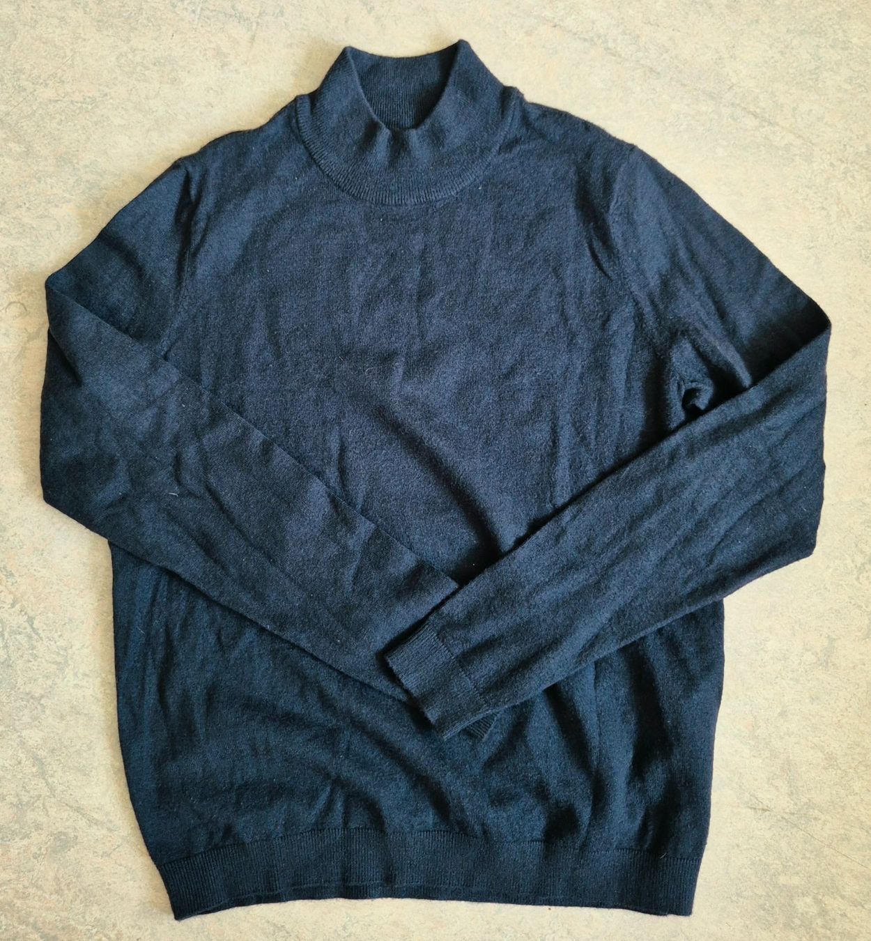 Pullover & Sweatshirts: PULLOVER PULLI M 38 ANTHRAZIT SCHWARZ TON , TOP ZU HOSE JEAN – Gebraucht aus Elsau von the-colorful-side 1