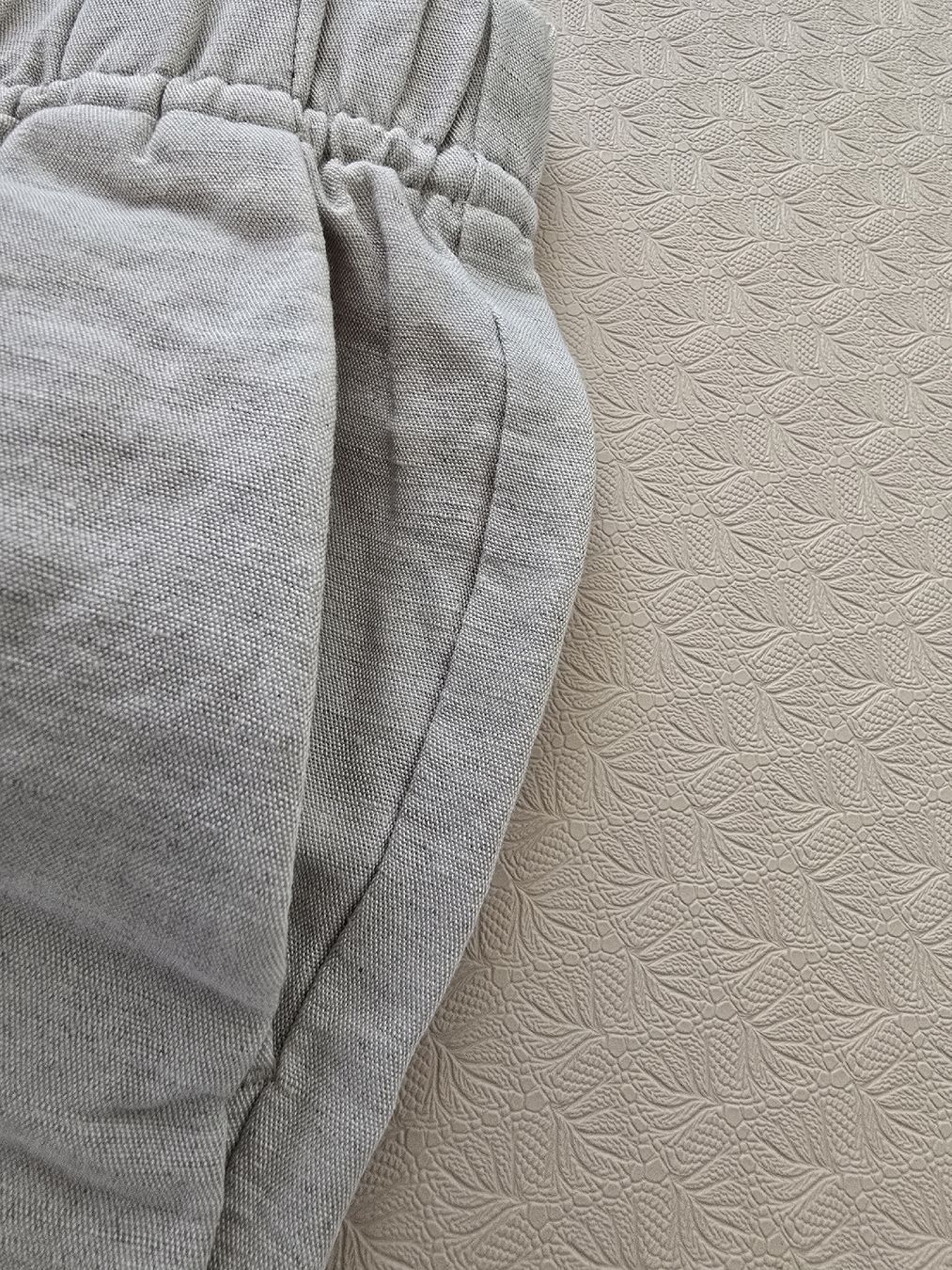 H&M Pantaloni: Leinenhosen H&M Grösse S, helles Greige, gerader Schnitt – Usato da Lenzburg venduto da Lavendercupcake 6