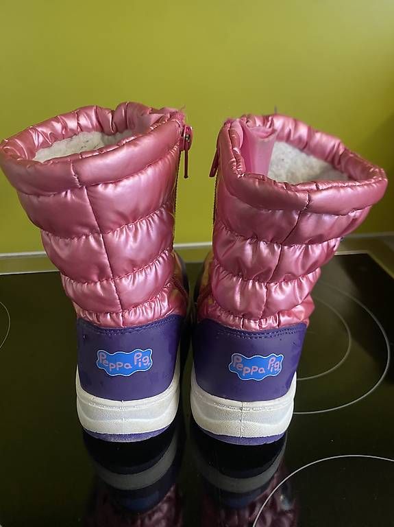 Schuhe für Mädchen: Winterstiefel Peppa Grösse 27 – Gebraucht aus Rorschacherberg von JBF17 2