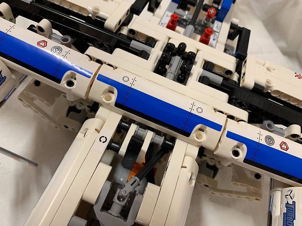 Lego Jeux de construction: Lego Technic Frachtflugzeug – D'occasion à Meikirch par meineangebote 3