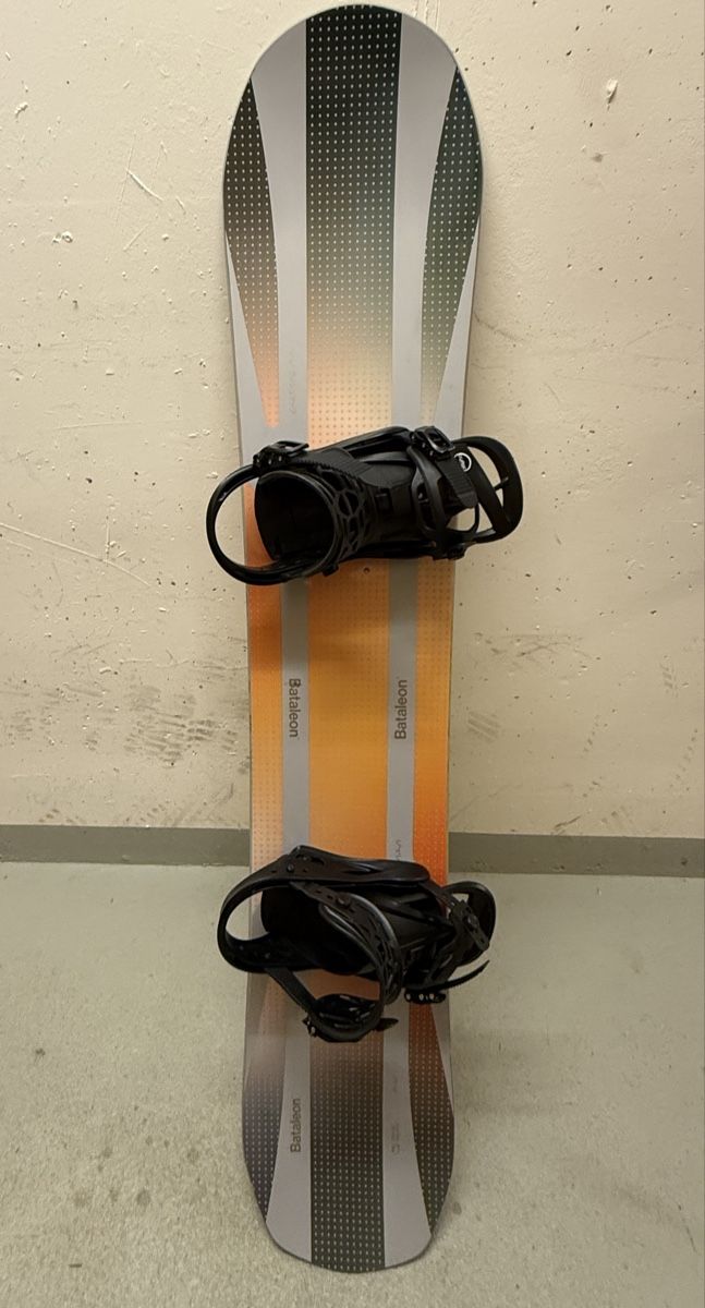 Board: Bataleon Snowboard, pushup 149cm – Usato da Luzern venduto da Ecindarella