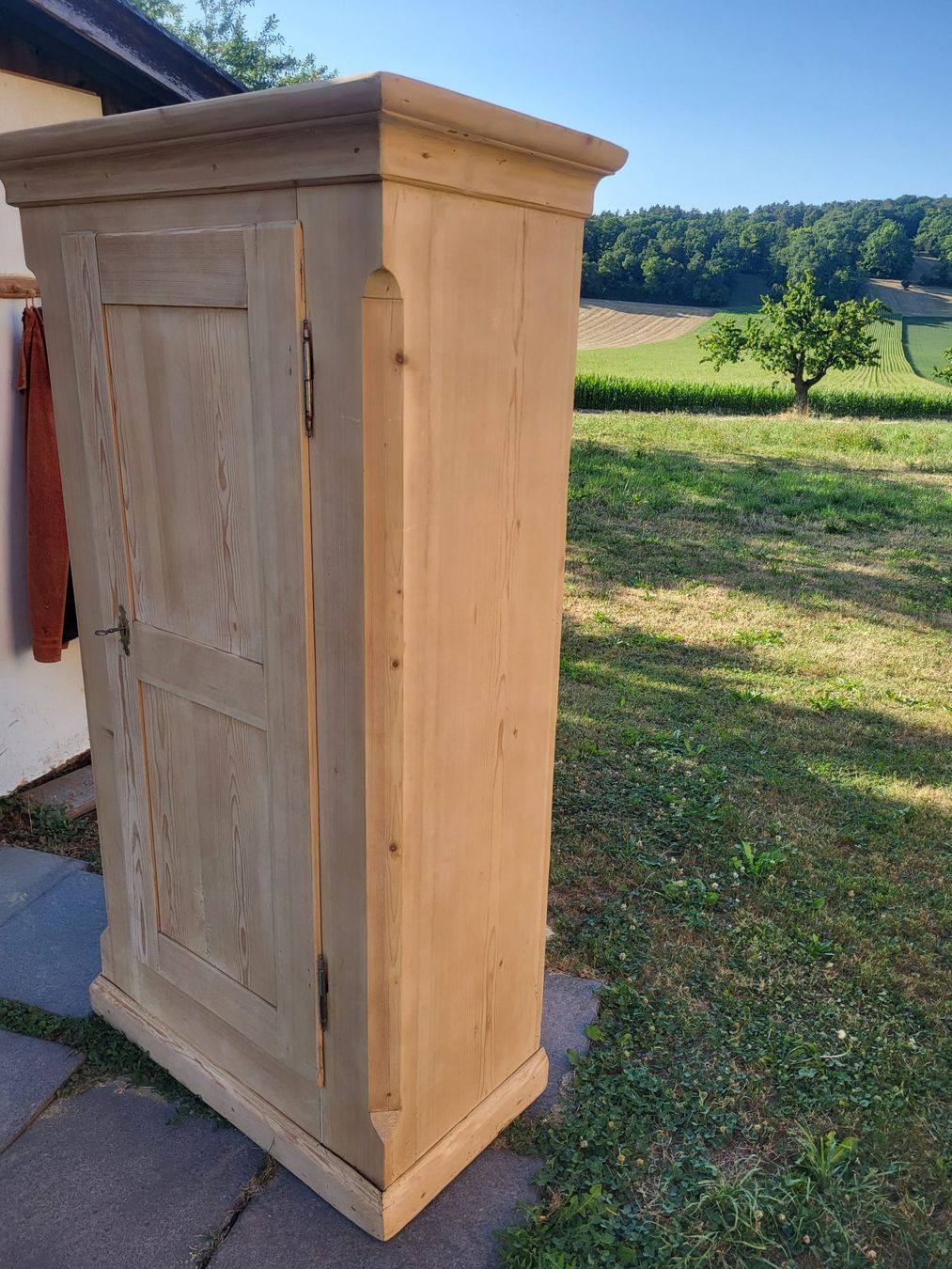Armadi: Wunderschöner antiker Schrank resrauriert – Usato da Hofstetten SO venduto da famburgert 4
