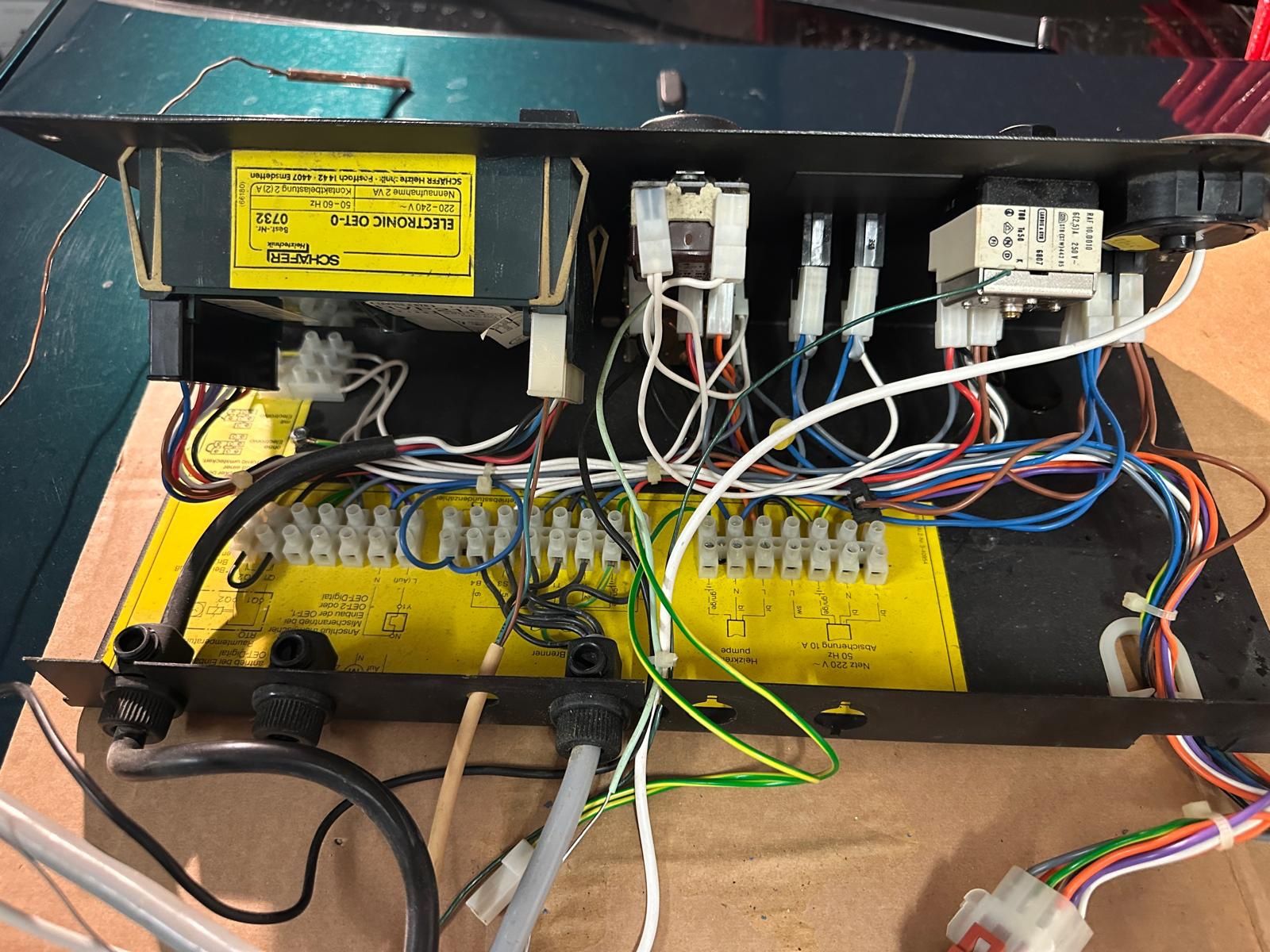 Radiatori: Schäfer Interdomo Electronic OET-0 – Usato da Aarwangen venduto da Tesla100 8