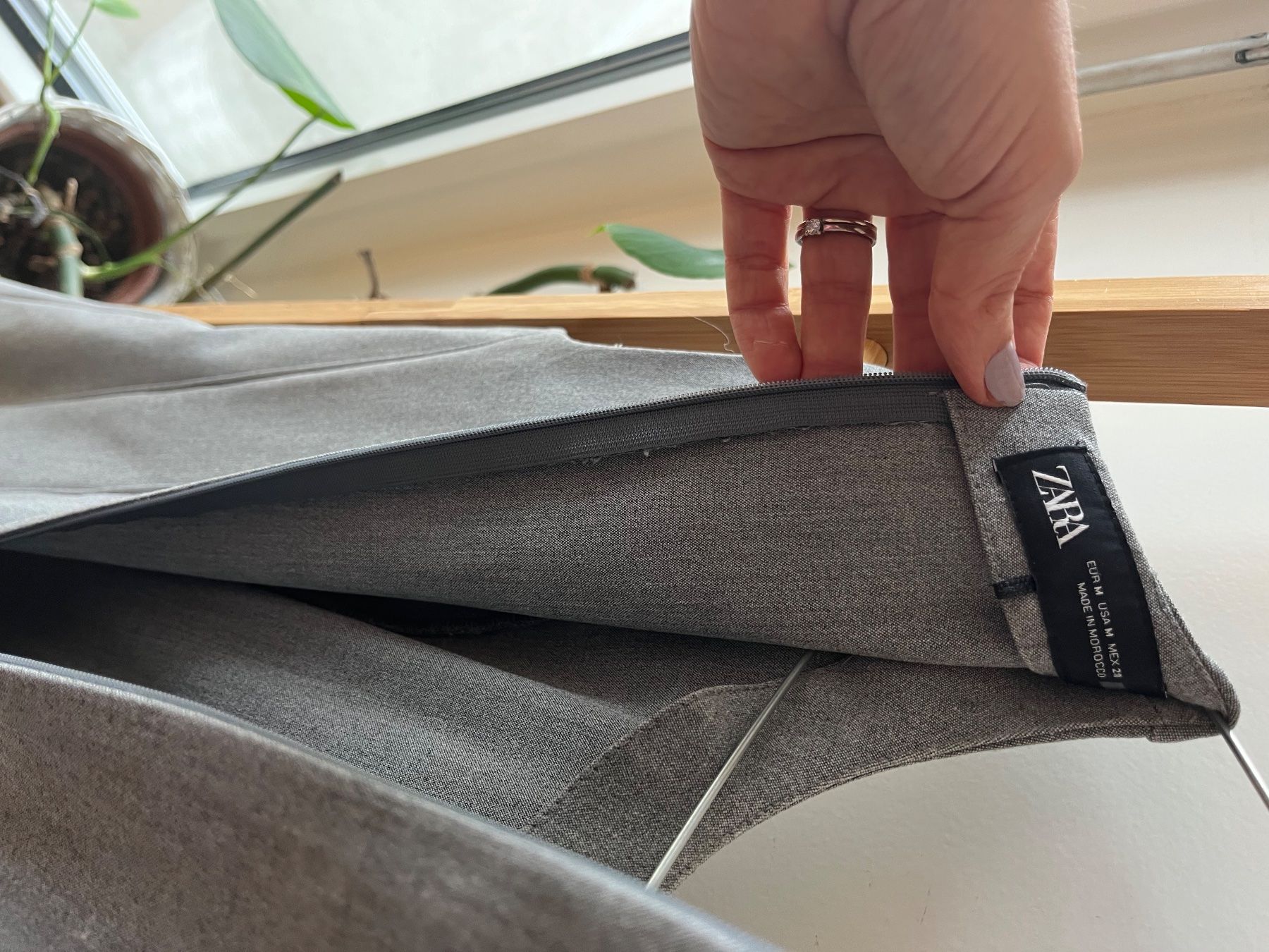 Vestiti: Etui Kleid Zara grau M – Usato da Zürich venduto da maral787 2