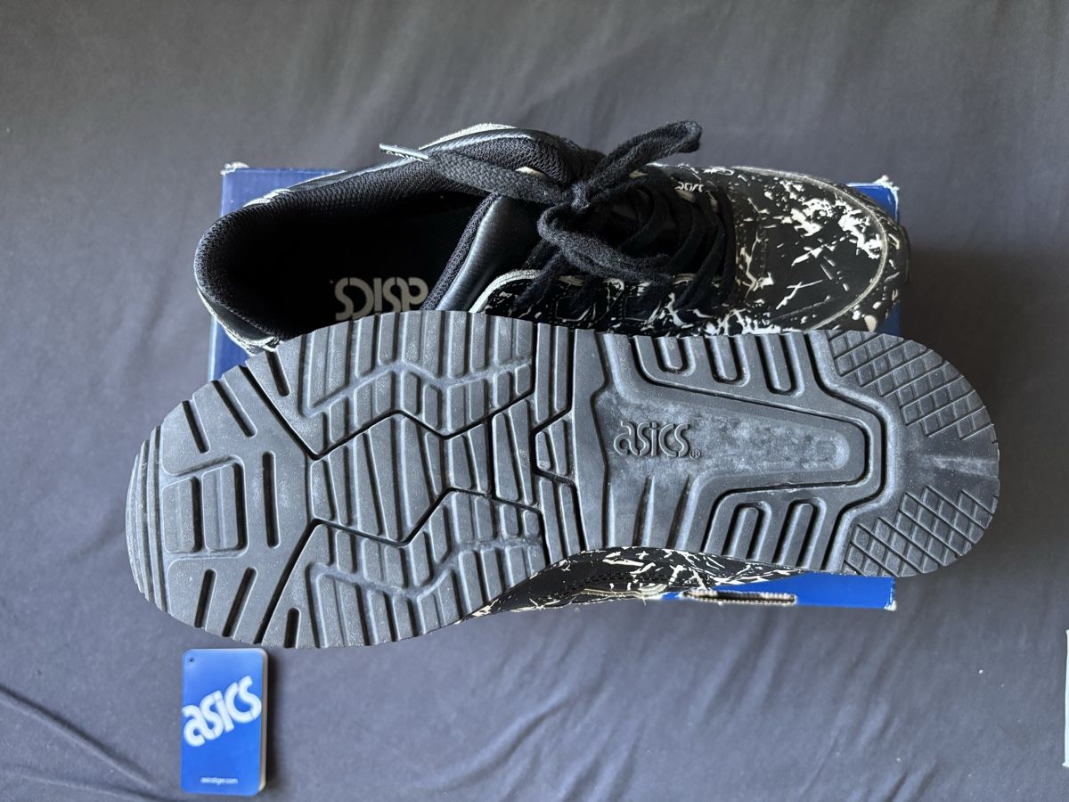 Asics Herrenschuhe: Asics Gel-Lyte III Black/Black, Grösse 40.5 – Gebraucht aus Dübendorf von mba_5yvw 4