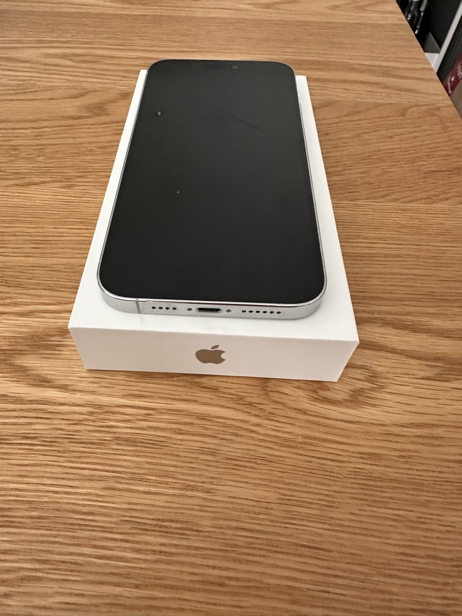 Apple Telefoni cellulari / Smartphones: iPhone 14 Pro Max 128gb – Usato da Märwil venduto da nic_yz5v