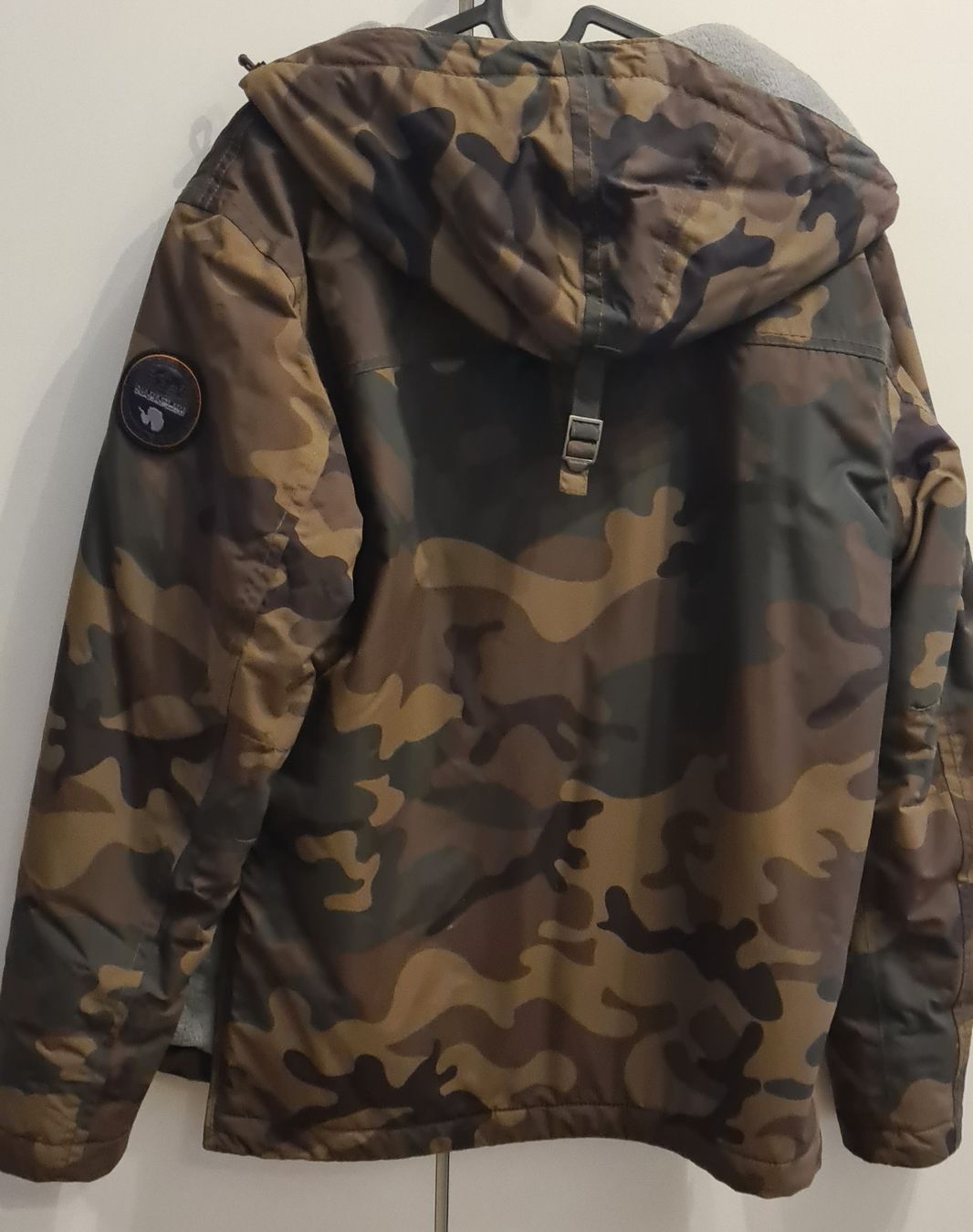 Napapijri Jacken: Veste Napapijri camouflage, taille S – Neu (gemäss Beschreibung) aus Carouge GE von LidieLot 2