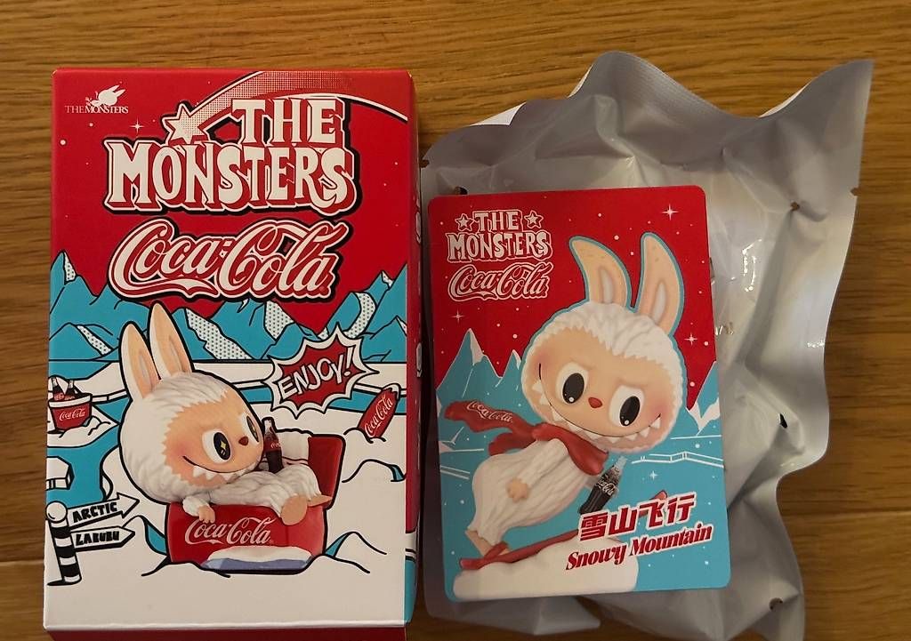 Pop Mart Statuette: Labubu The Monster Coca Cola Authentic – Nuovo (secondo la descrizione) da Airolo venduto da MomTheBraggerStudio