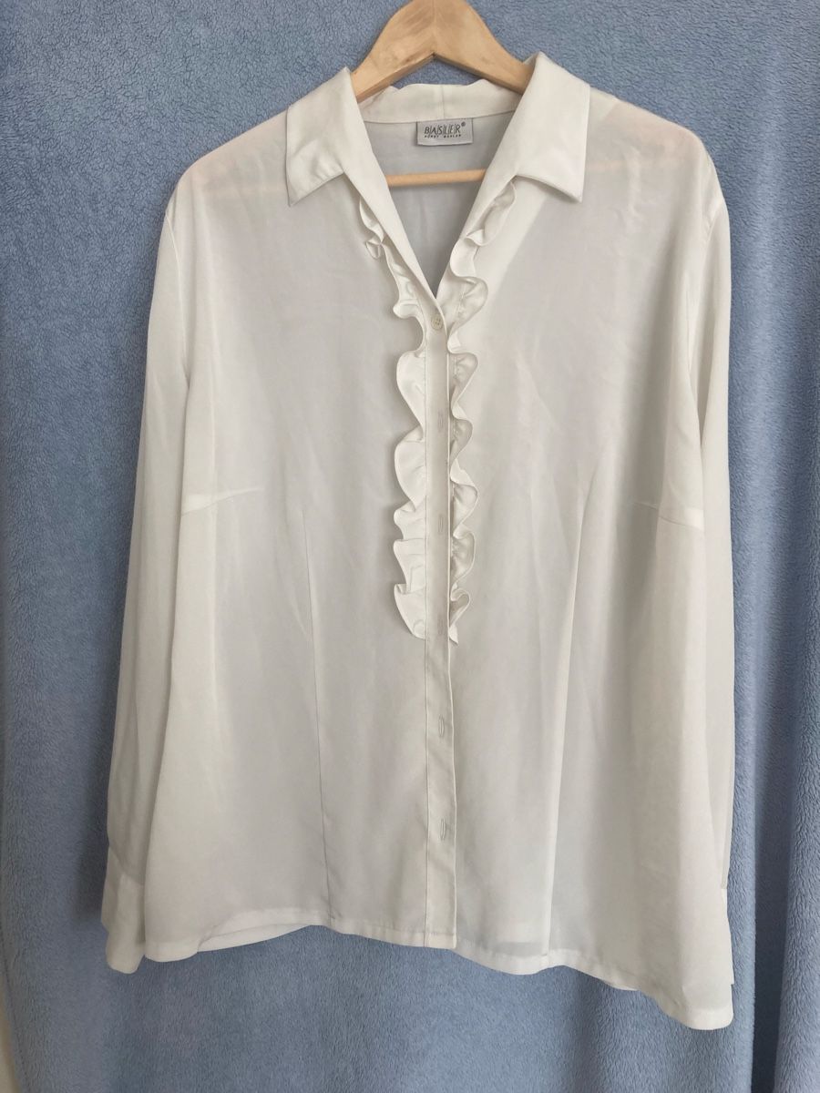 Camicette: Bluse oversized  – Usato da Wädenswil venduto da Minou_ql76