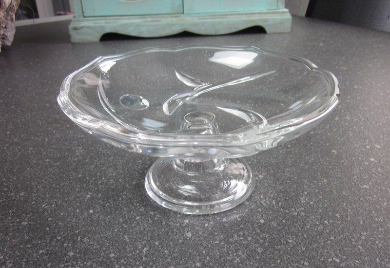 Ciotole: Dekorative Glas Sockelschale, Tafelaufsatz – Usato da Bischofszell venduto da raika