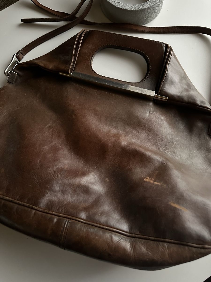 Borse da donna: Numero 10 Ledertasche mit speziellem Griff – Usato da Himmelried venduto da cookie50000