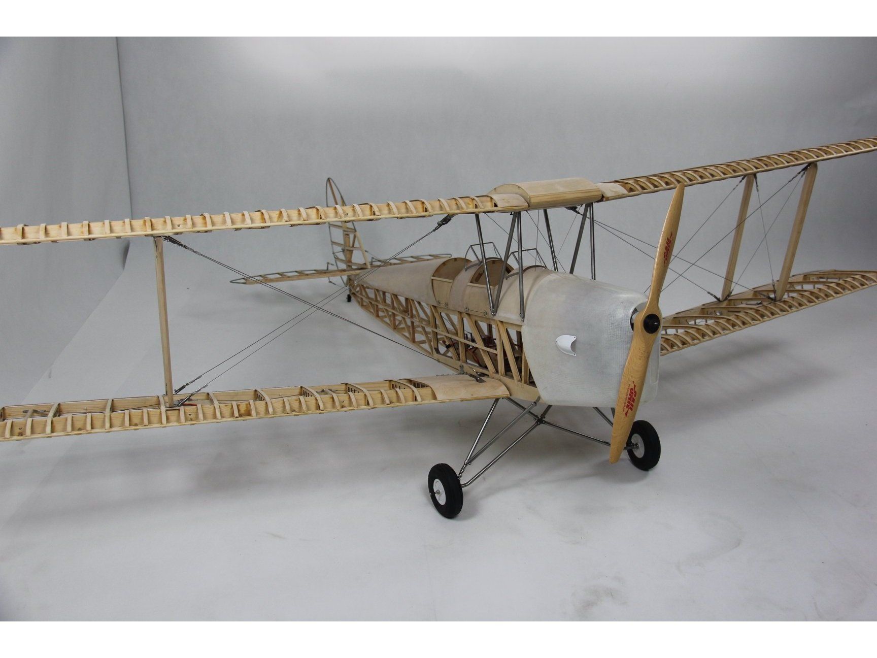 Modellismo RC: Valueplanes DH82a Tiger Moth, Spw 2360mm - KIT-Bausatz – Nuovo e nell'imballaggio originale da Entlebuch venduto da Hebu 1