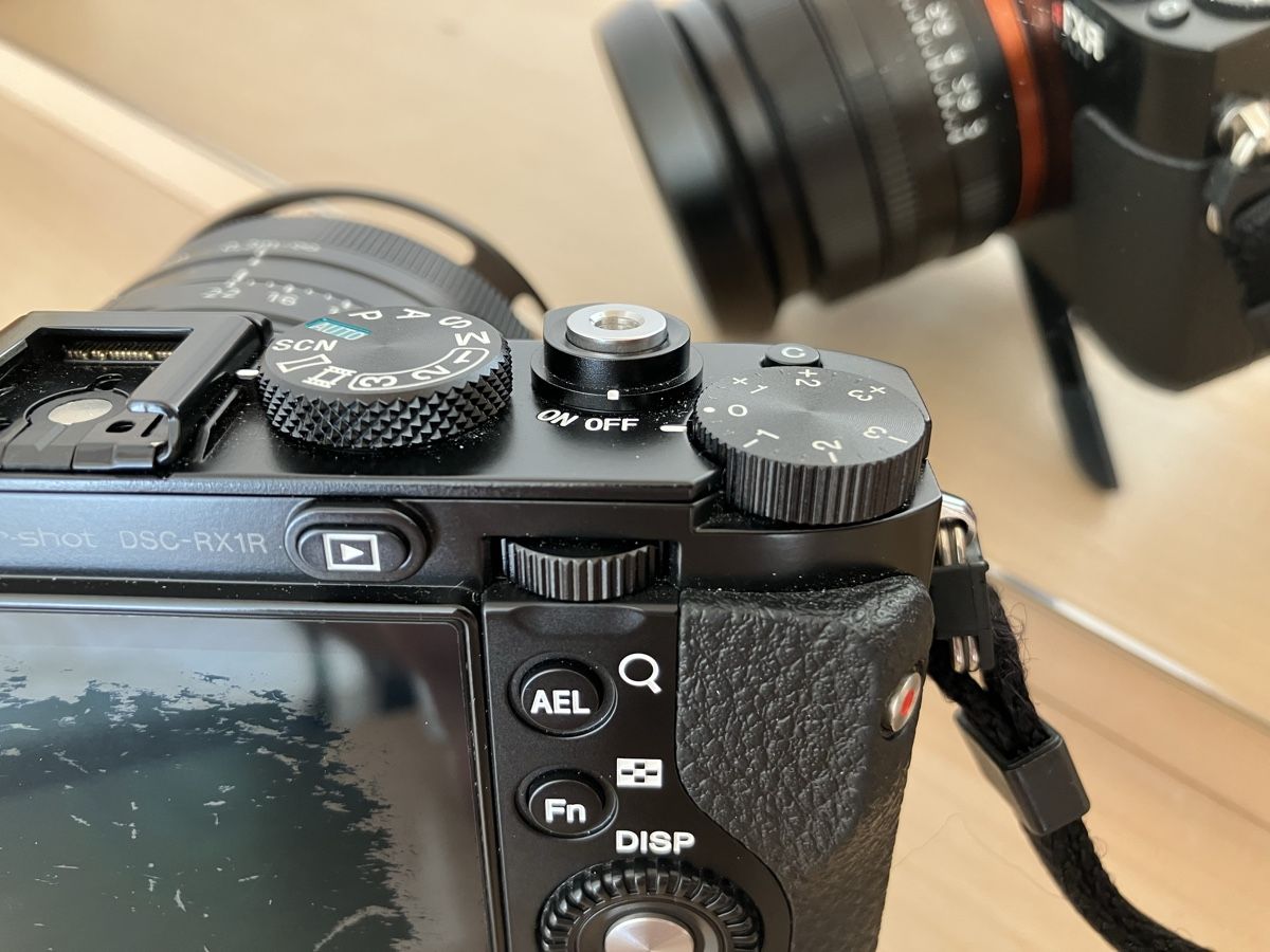 Sony Fotocamera: Sony Rx1r Vollformat Kompaktkamera – Usato da Schnottwil venduto da rx1_kw7j 5