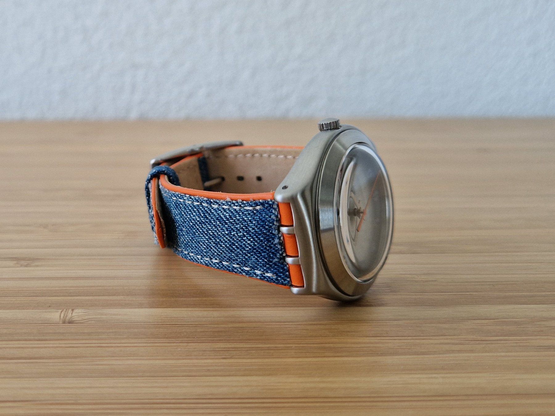 Swatch Orologi: Swatch Jeans Me – Nuovo (secondo la descrizione) da Dulliken venduto da legacybuyer 3