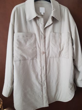 Tolle Jacke leicht gefüttert