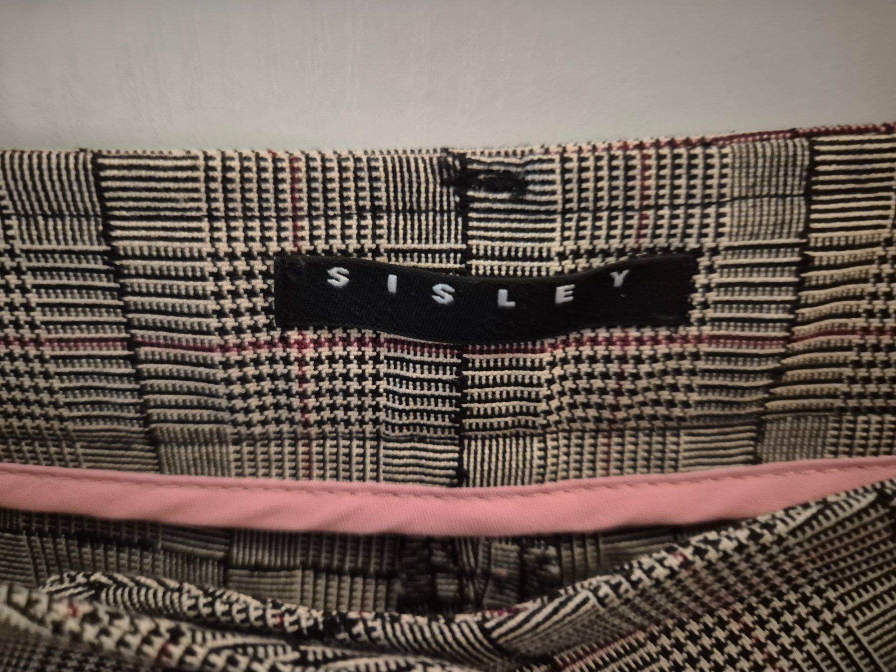 Sisley Pantaloni: 3/4 Hose von Sisley Grösse 38 – Usato da Männedorf venduto da kakischusser 2