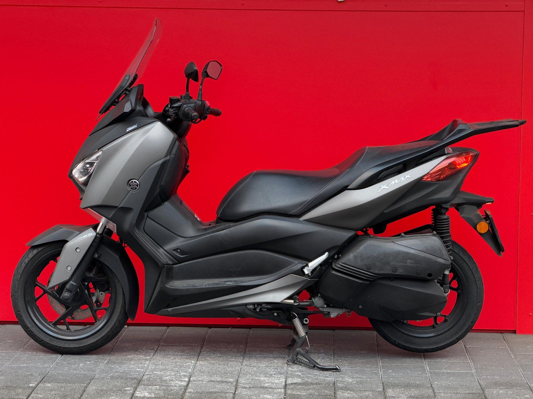 Yamaha Scooter: Yamaha X-Max 300 – Usato da Meggen venduto da leupimoto 1