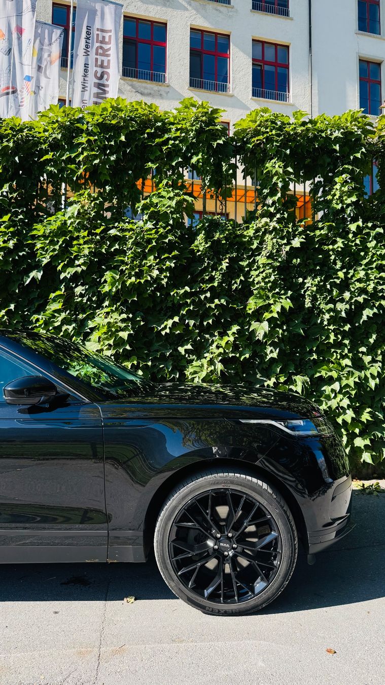 Land Rover Automobili: Range Rover Velar P400e – Usato da Plons venduto da Mvr 3