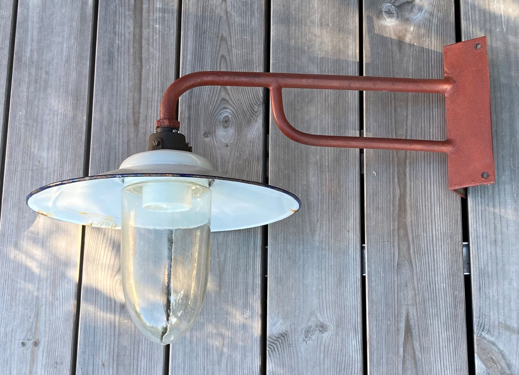 Lampade: einfache antike Industrie Aussenlampe / Wandlampe – Usato da Lüchingen venduto da Eeizo 2