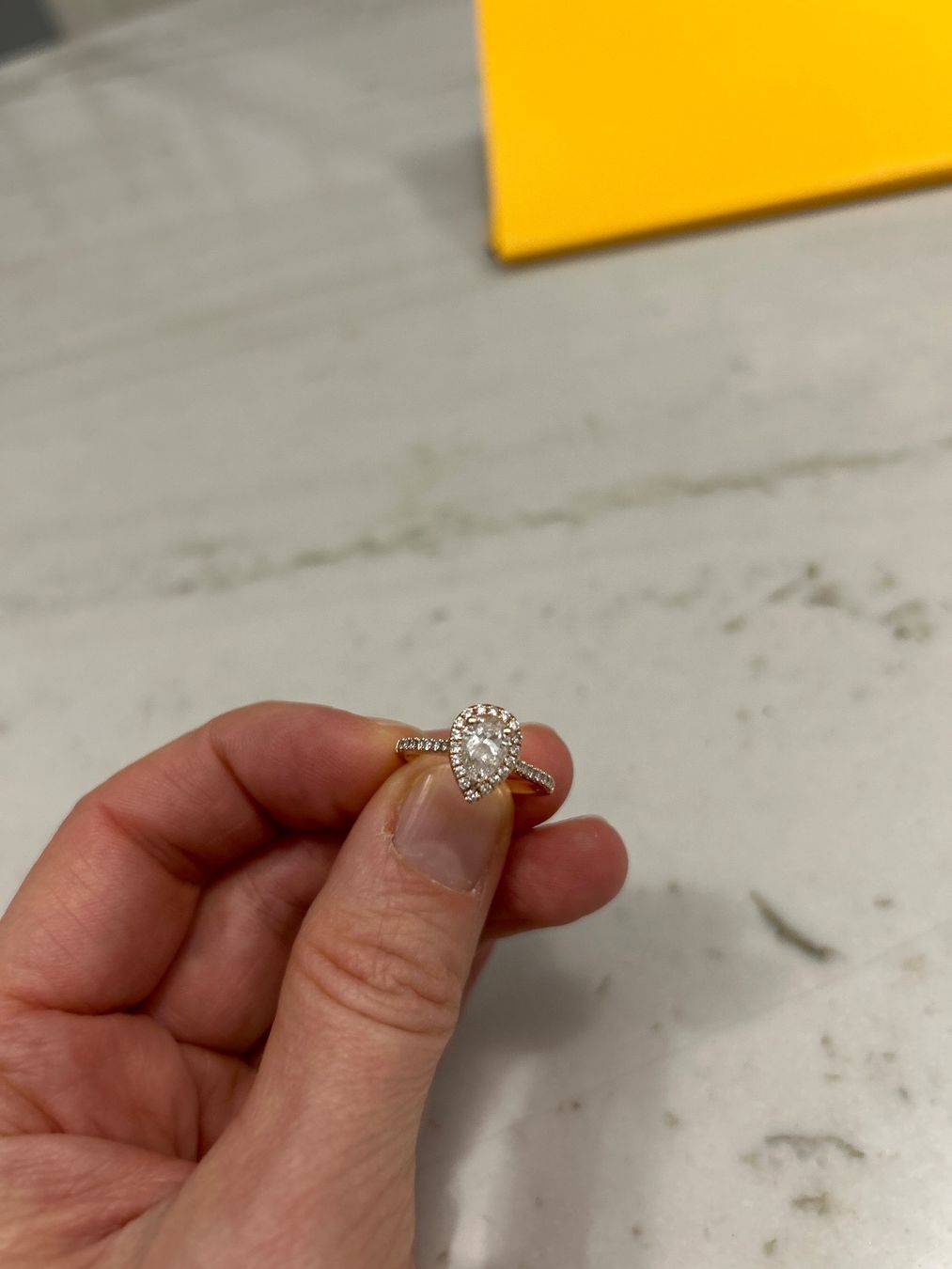 Anelli: Solitaire poire diamant – Usato da Rolle venduto da pioupiou76 2