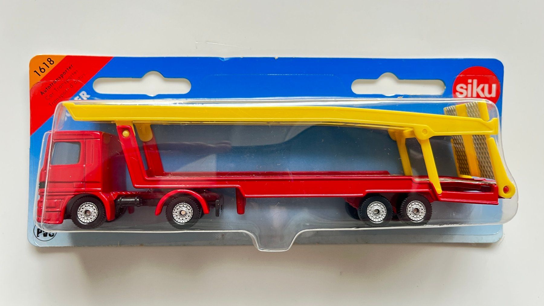 Siku Modellini d'auto: SIKU 1618 / Autotransporter – Nuovo e nell'imballaggio originale da Wauwil venduto da swissGadgets