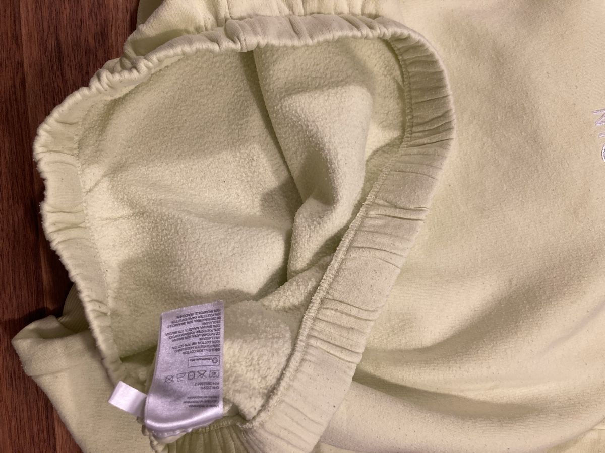 H&M Pullover & Sweatshirts: Gelber Pulli Gr. 170 – Gebraucht aus Kesswil von Branca-01 2