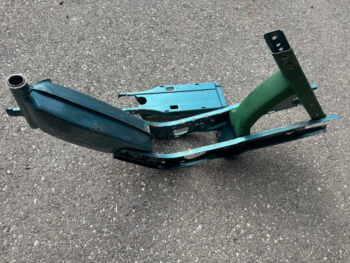 Piaggio Mofas: Cadre piaggio ciao avec carte grise – Defekt aus St-Légier-Chiésaz von spe_ndg5 2